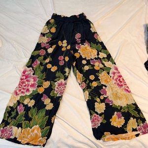Novella royale linen floral pants